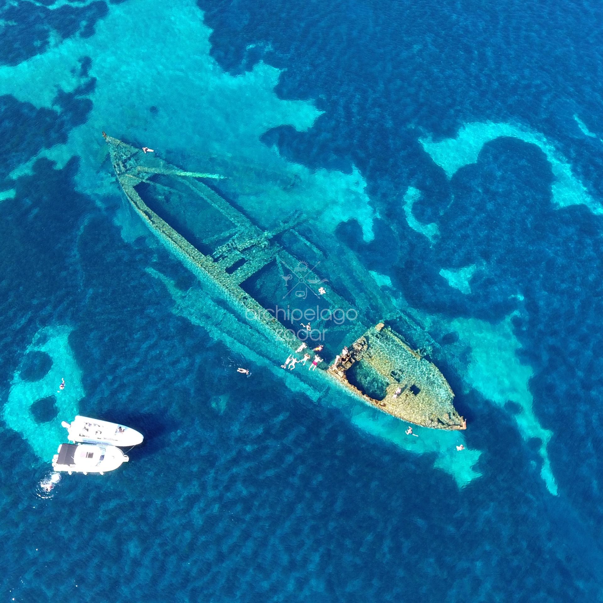 sunken shipwreck michelle boat tour from Zadar aerial