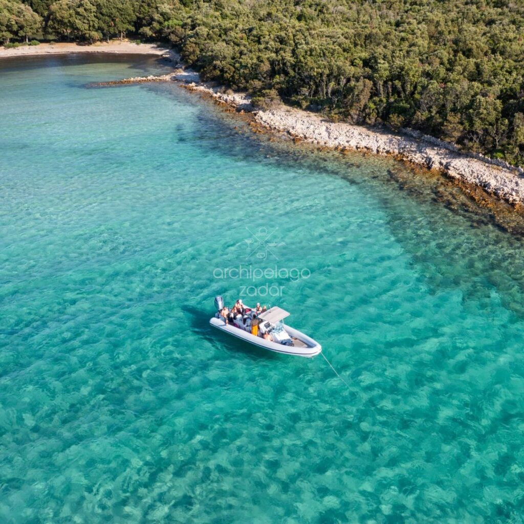 aerial-view-of-the-speedboat-on-olib-island