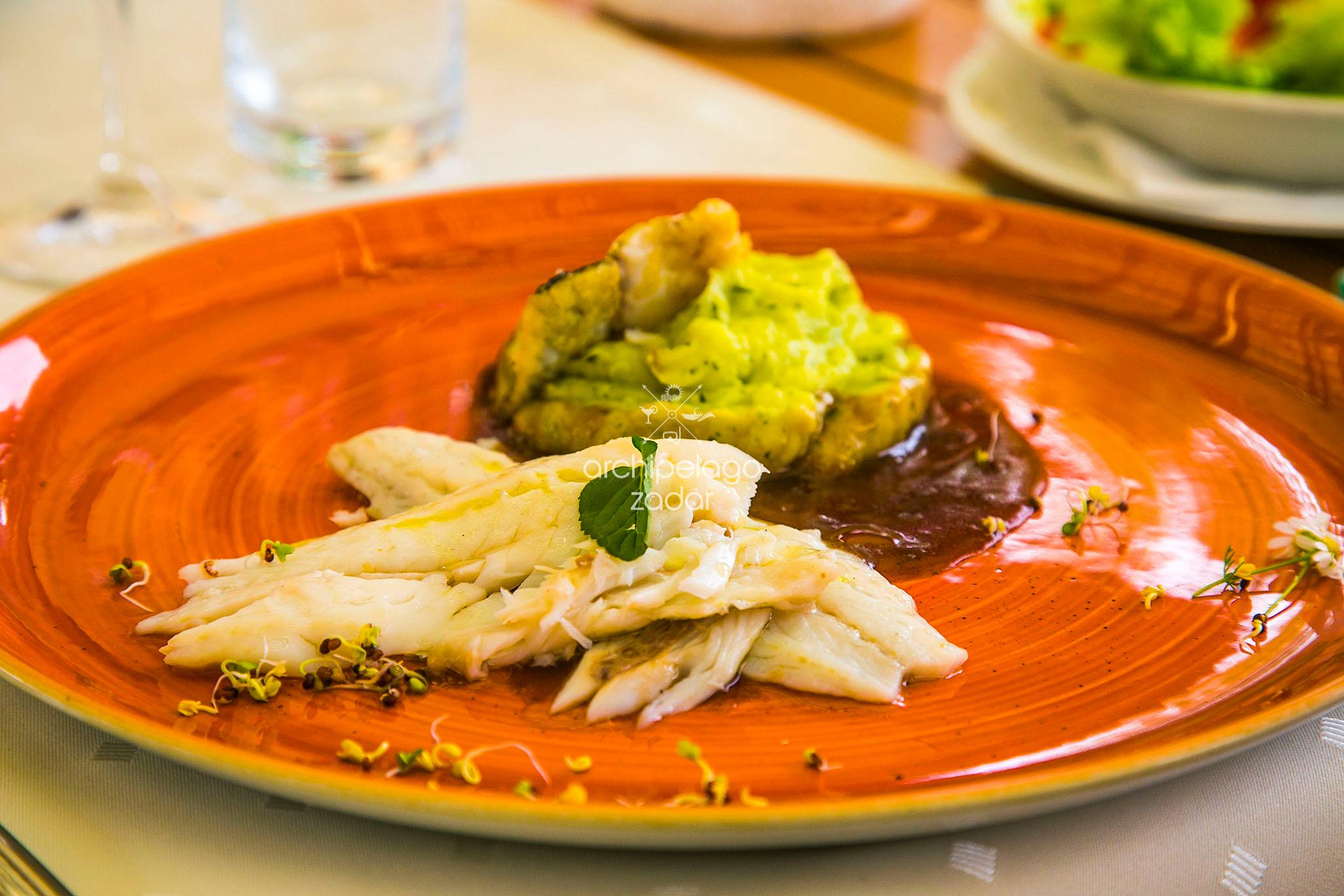 Fešta restaurant dining and dishes (4) Fešta restaurant dining and dishes (4)